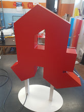 Lade das Bild in den Galerie-Viewer, Apotheken "A", Standversion, einseitig, Profil 1, Neonausleuchtung, 600 x 600 x 100/ 120 mm