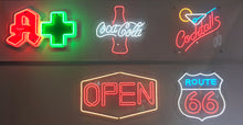 Lade das Bild in den Galerie-Viewer, "OPEN" LED Signs/ USA, als einseitge Wand-/ Hängeversion aus "Neon-Flex", ~ 840 x 520 x 20 mm