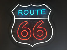 Lade das Bild in den Galerie-Viewer, &quot;Route 66&quot; LED Signs/ USA, als einseitge Wand-/ Hängeversion aus &quot;Neon-Flex&quot;, ~ 520 x 540 x 20 mm
